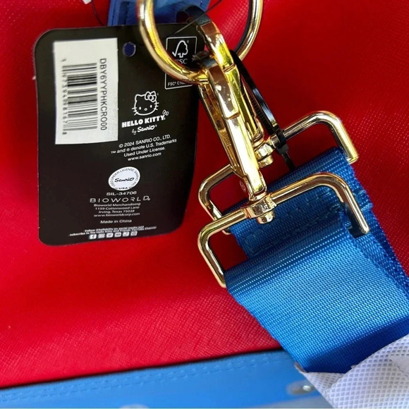Sanrio Hello Kitty Bioworld Faux Leather Rolling Duffle Bag Luggage Travel Bag - Picture 8 of 8